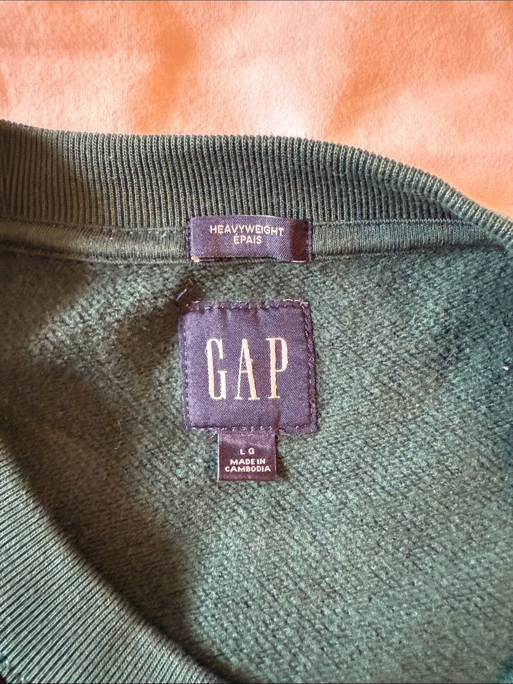 GAP Men's Heavyweight Forest Green Crewneck Sweatshirt with Embroidered Logo - Picture 5 of 5